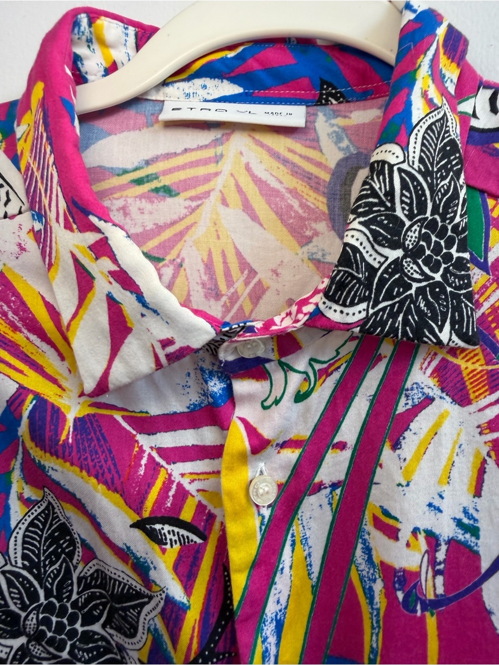 Etro Men's Bold Magenta Tropical Button-Down Shirt - Picture 3 of 8